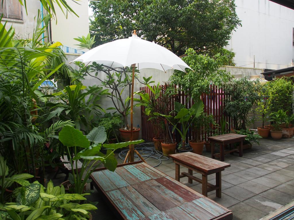 Sriyanar Place Bangkok Esterno foto